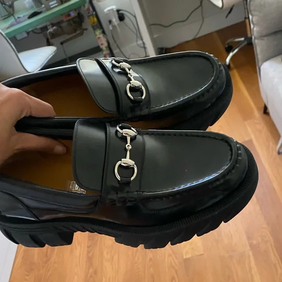Gucci | Shoes | Never Worn Gucci Chunky Loafer | Poshmark display picture 1